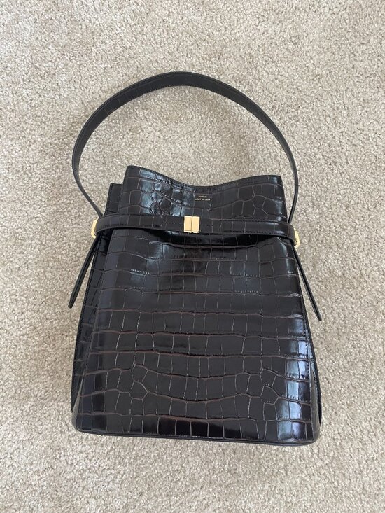 Toteme Belted Bucket Bag - Picture 3 of 8